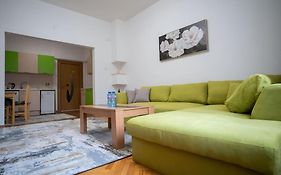 The Green Apartment In The Heart Of Old Sofia 1Bdr