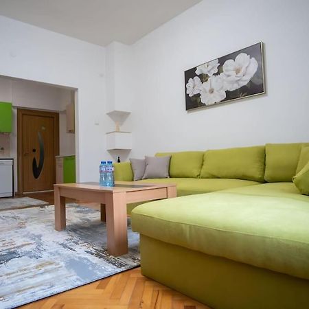 The Green Apartment In The Heart Of Old Sofia 1Bdr Esterno foto